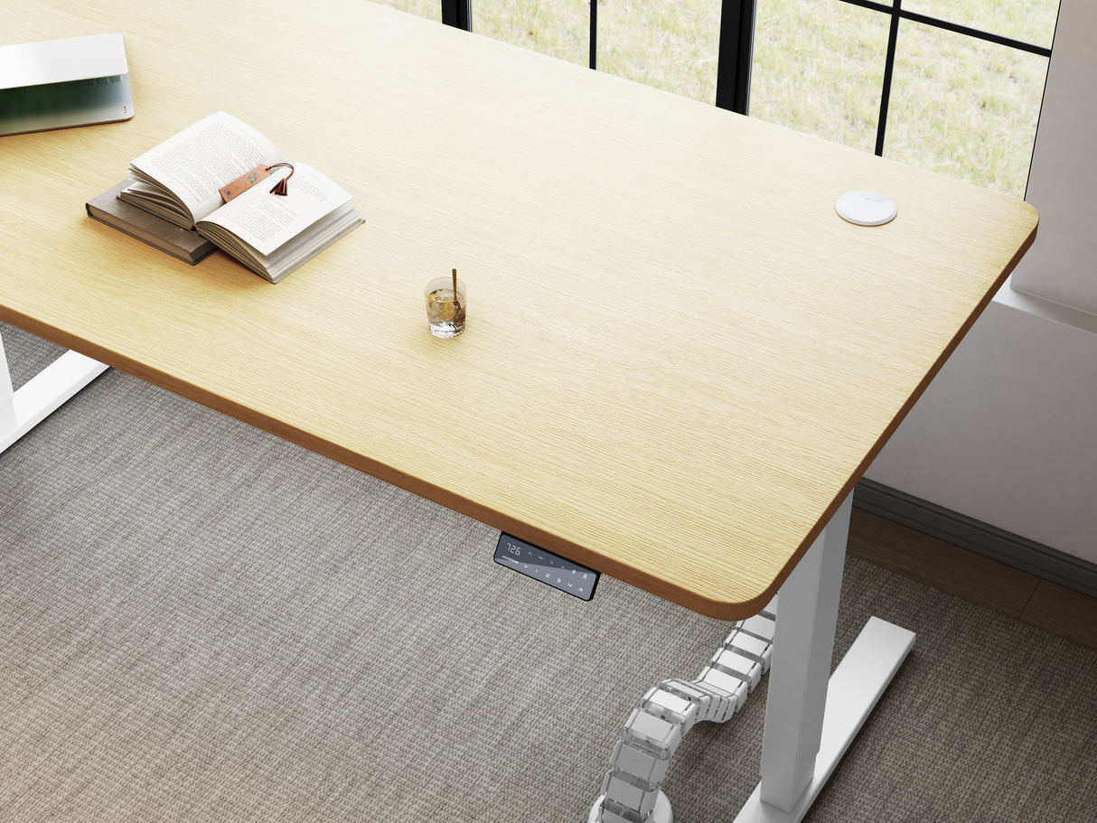La parte superior de roble con estructura de escritorio elevable blanca Maidesite T2 Pro es elegante y hermosa, excelente como escritorio de trabajo