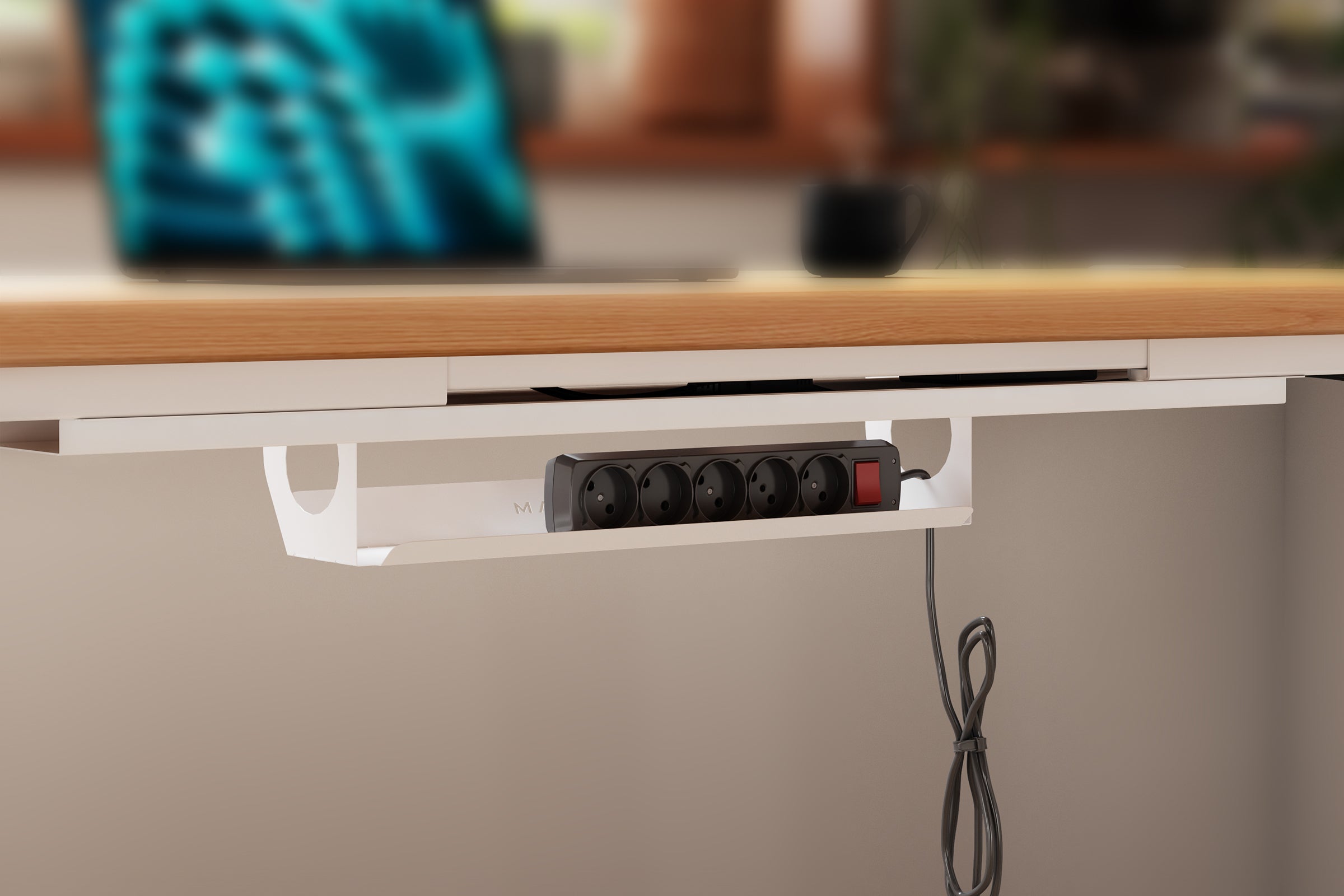 <p>Organizador de cables metálico</p>